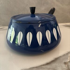 vintage Catherine Holm Sweden blue w/ white lotus enamelware fondue pot no tray